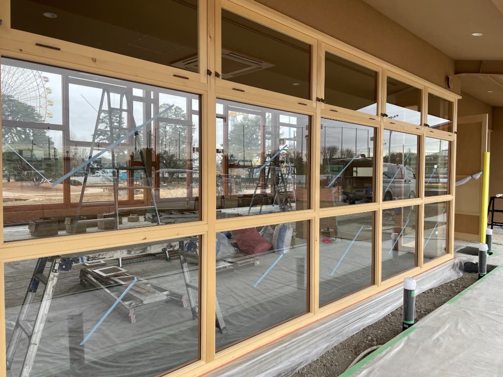 新井建築が施工した店舗（THE GARDEN）の外観